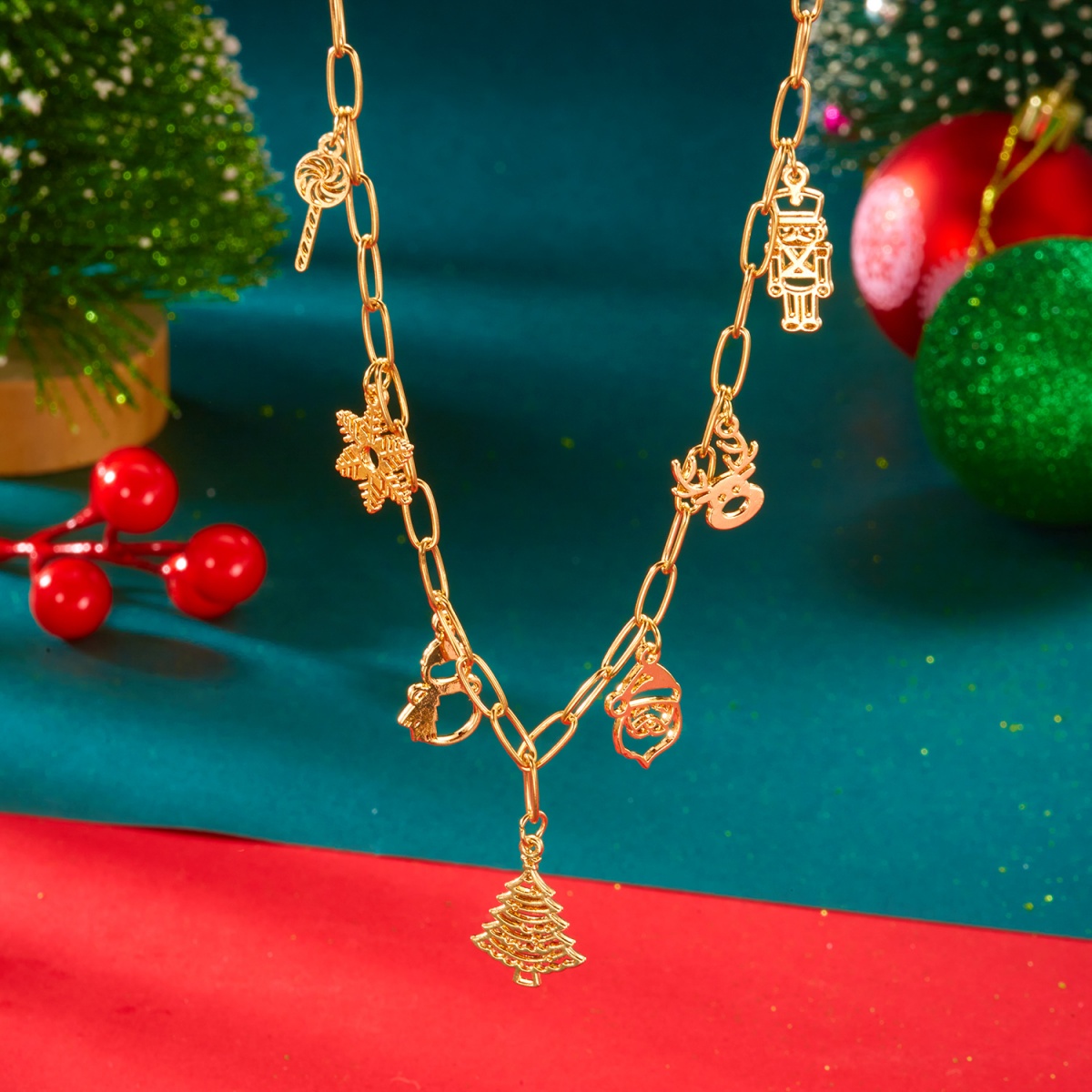 Xmas Holiday Necklace Hollow M - Men'S Fashion Xmas Party ulasan dan harga